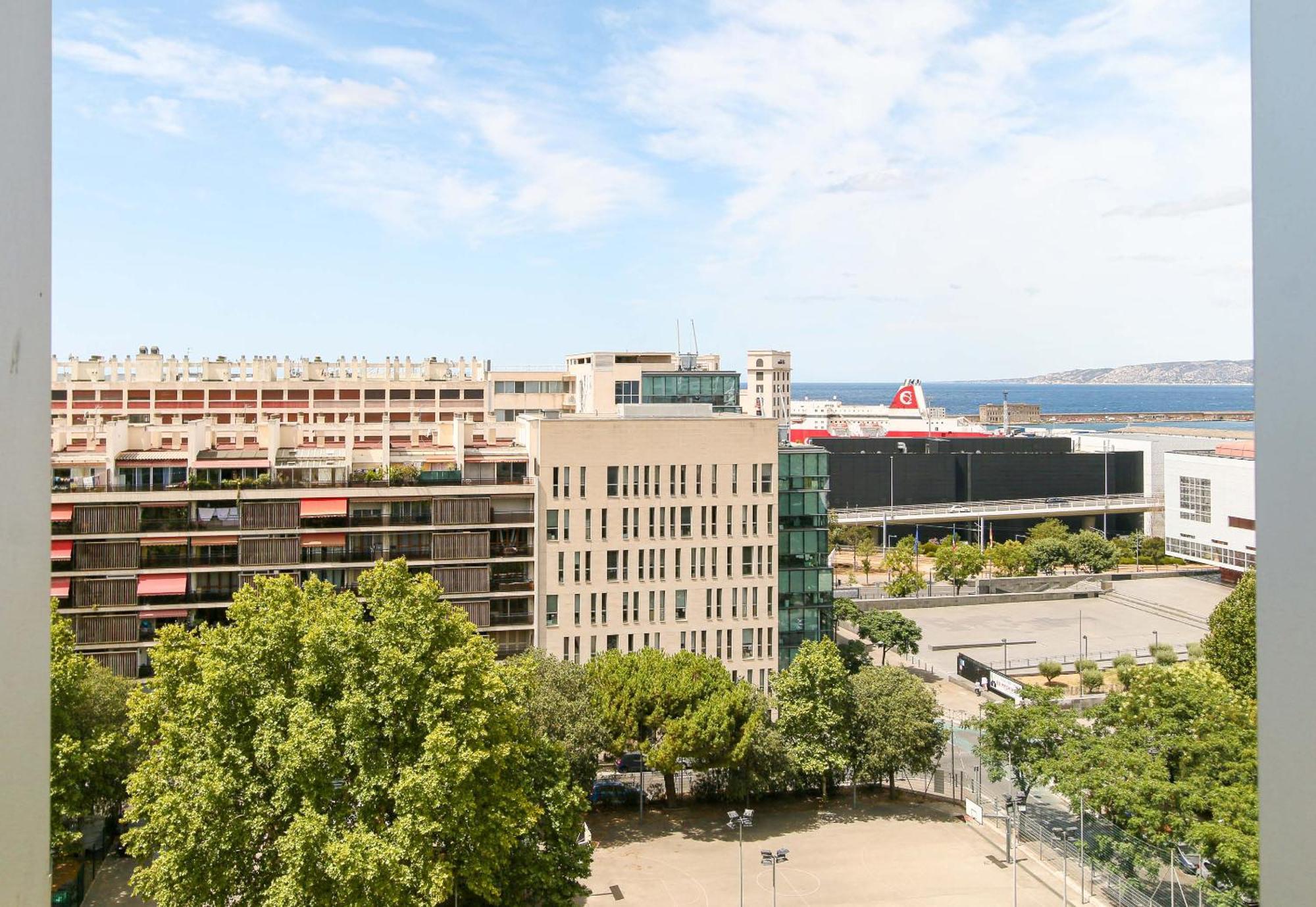 B&B Hotel Marseille Euromed Eksteriør bilde